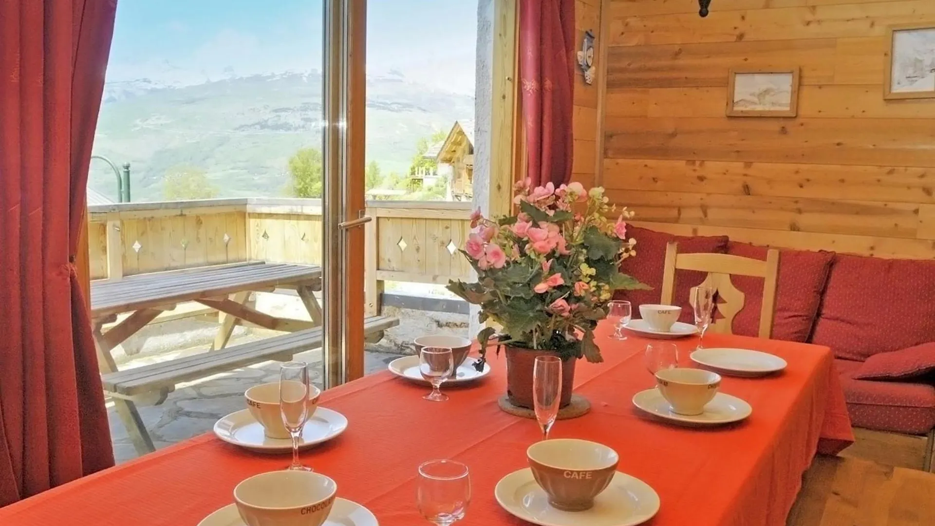 Modern Chalet Just 350 M From The Ski Lifts Peisey-Nancroix