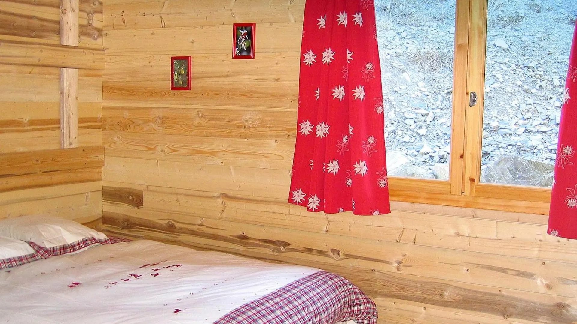 Modern Chalet Just 350 M From The Ski Lifts Peisey-Nancroix France